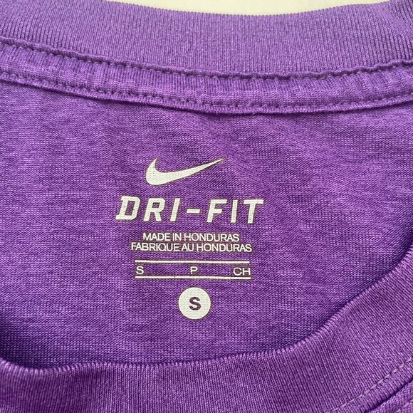 Bundle of 5 Nike Tops - Picture 10 of 16